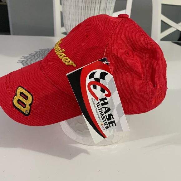 Chase Authentics Other - NWT Budweiser red hat.